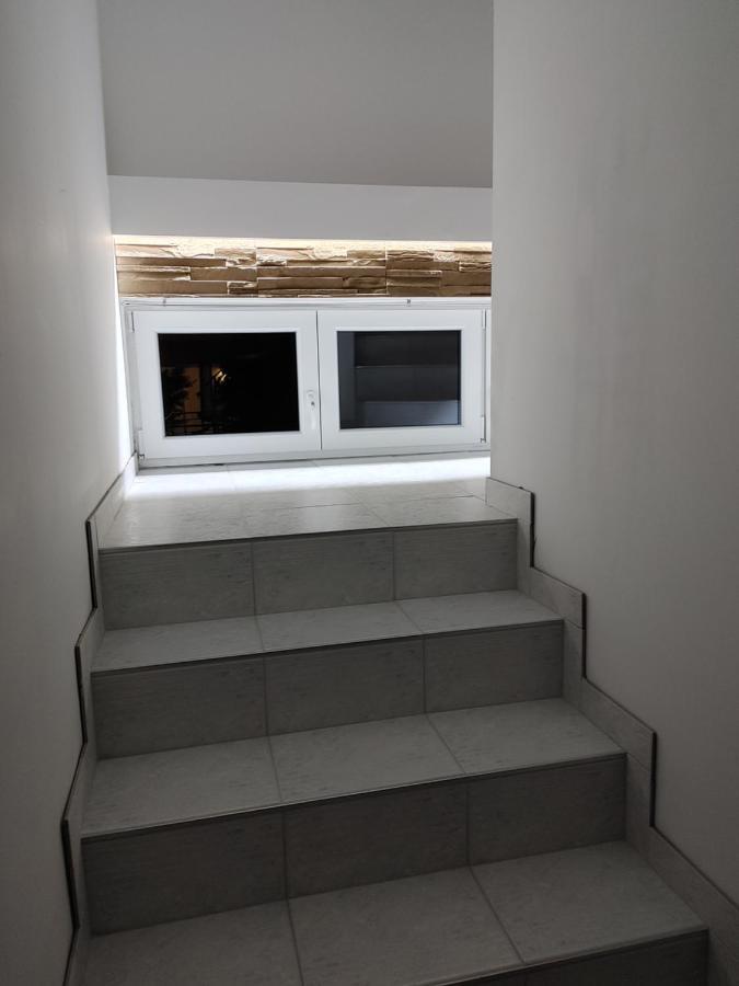 Fiesta Apartman Miskolc Buitenkant foto